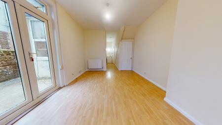 2 bedroom Flat to let in St Leonard's road, Hove, BN3
