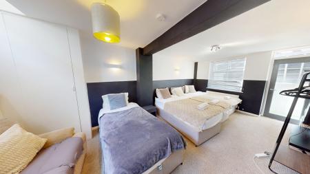 5 bedroom Terraced House to let in Princes Street, Brighton, BN2