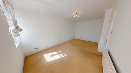 2 bedroom Flat to let in New Church Road, Hove, BN3