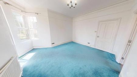 2 bedroom Flat to let in New Church Road, Hove, BN3