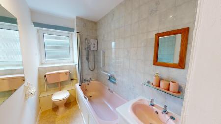 1 bedroom Flat to let in New Church Road, Hove, BN3