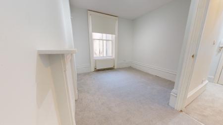 2 bedroom Flat to let in Norfolk Square, Brighton, BN1