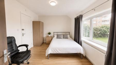5 bedroom Semi-detached house for sale in Moulsecoomb Way, Moulsecoomb, Brighton, BN2