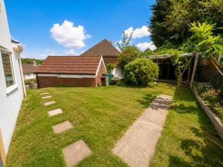 5 bedroom Semi-detached house for sale in Moulsecoomb Way, Moulsecoomb, Brighton, BN2