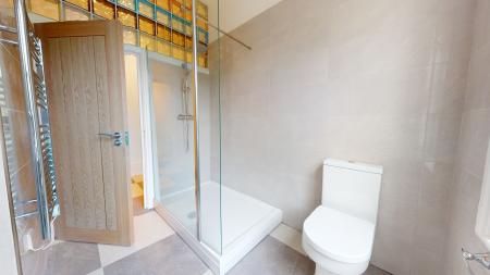 1 bedroom Flat to let in Selborne Road, Hove, BN3