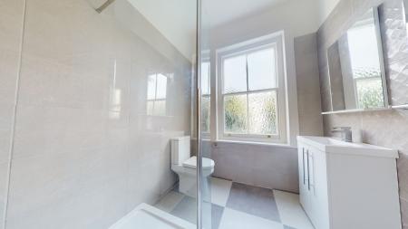 1 bedroom Flat to let in Selborne Road, Hove, BN3
