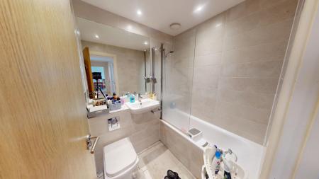 2 bedroom Flat to let in Western Road