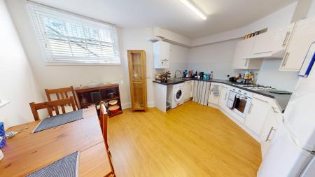 1 bedroom Flat to let in Cavendish Place, Brighton, BN1
