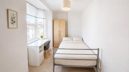 4 bedroom Detached house to let in St Mary Magdalene Road, Hanover, Brighton, BN2