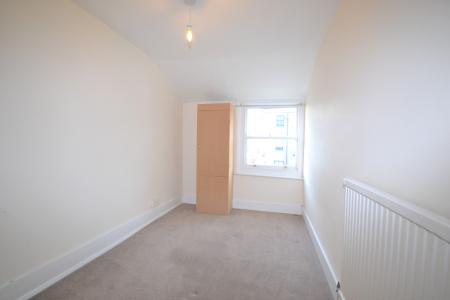 2 bedroom Flat to let in Brunswick road, Hove, BN3