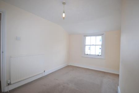 2 bedroom Flat to let in Brunswick road, Hove, BN3
