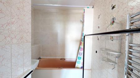 2 bedroom Flat to let in Dyke Road, Brighton, BN1