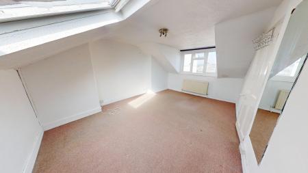 2 bedroom Flat to let in Buckingham Road, Brighton, BN1