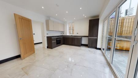 3 bedroom Detached house to let in Highcroft Villas, Brighton, BN1