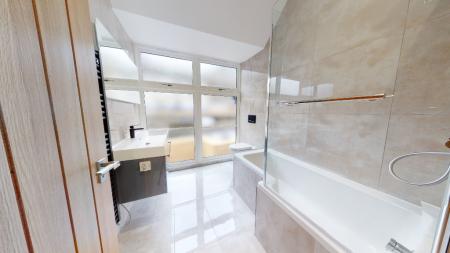 3 bedroom Detached house to let in Highcroft Villas, Brighton, BN1