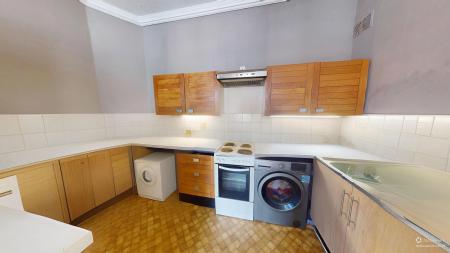 1 bedroom Flat to let in Holland Road, Hove, BN3