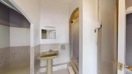 1 bedroom Flat to let in Holland Road, Hove, BN3