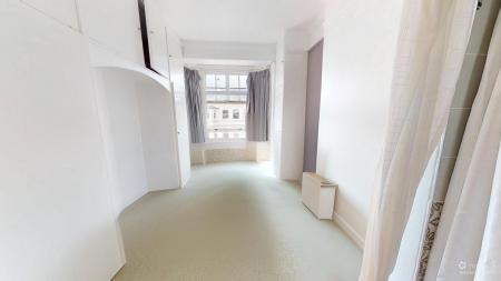 1 bedroom Flat to let in Holland Road, Hove, BN3