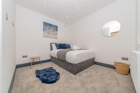 4 bedroom Flat to let in Eaton Place, Kemptown, Brighton, BN2