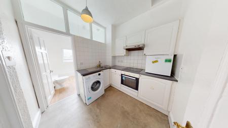 2 bedroom Flat to let in Tisbury Road, Hove, BN3