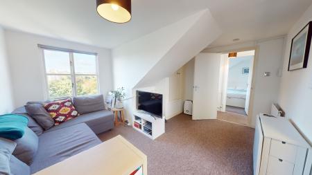 2 bedroom Flat to let in Beaconsfield Villas, Brighton, BN1