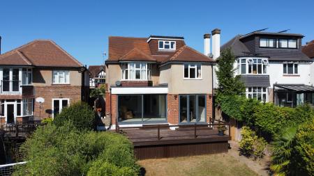 6 bedroom Detached house for sale in Woodland Avenue, Hove, BN3