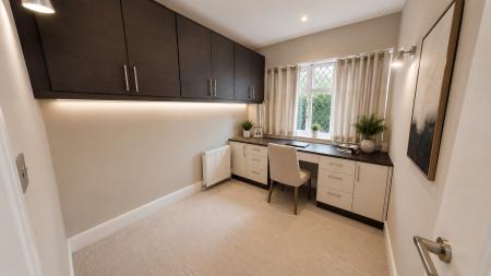 6 bedroom Detached house for sale in Woodland Avenue, Hove, BN3