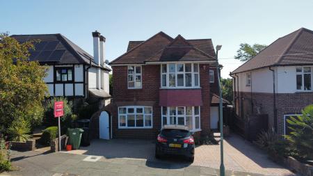 6 bedroom Detached house for sale in Woodland Avenue, Hove, BN3