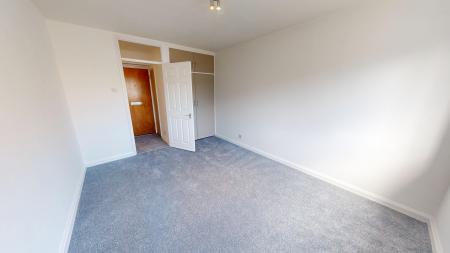 2 bedroom Flat to let in Holland Road, Hove, BN3