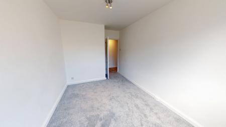 2 bedroom Flat to let in Holland Road, Hove, BN3
