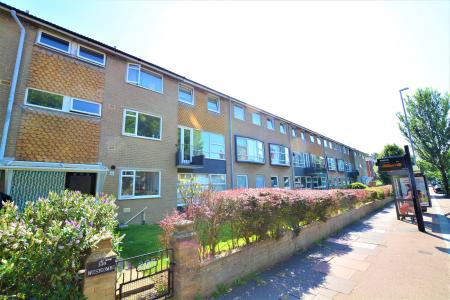 2 bedroom Flat to let in 136 Dyke Road, Brighton, BN1