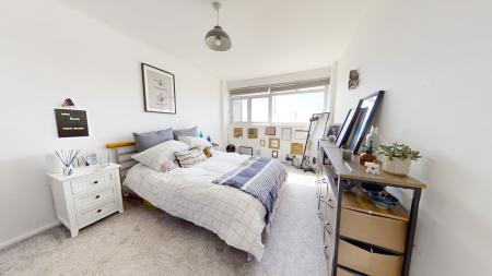 2 bedroom Flat to let in 251-255 Kingsway, Hove, BN3