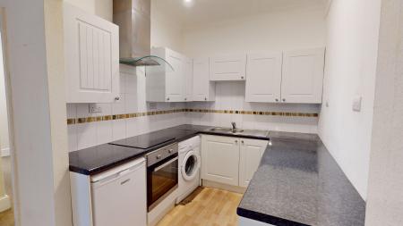 1 bedroom Flat to let in First Avenue, Hove, BN3