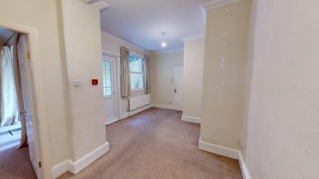 1 bedroom Flat to let in First Avenue, Hove, BN3