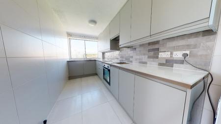3 bedroom Flat to let in Eaton Road, Hove, BN3
