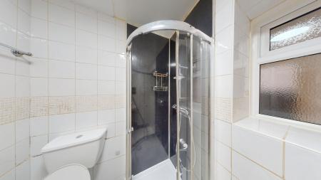2 bedroom Flat to let in Palmeira avenue, Hove, BN3