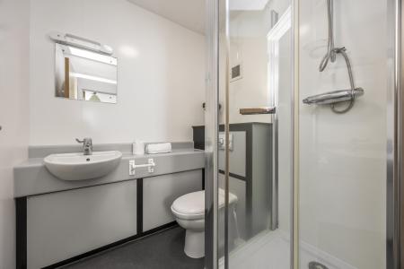 1 bedroom Flat to let in 51-53 Kings Road, Brighton, BN1
