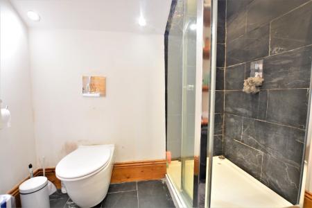 1 bedroom Flat to let in Clarence Square, City Centre, Brighton, BN1