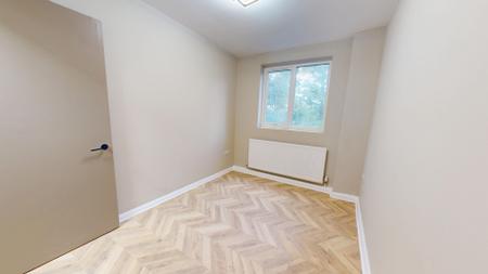 2 bedroom Flat to let in Shanklin Road, Hanover, Brighton, BN2