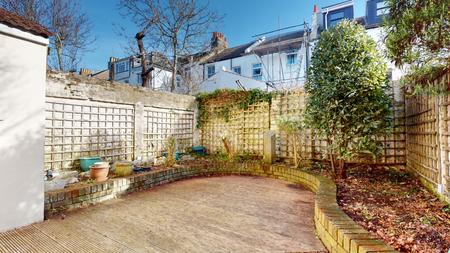 1 bedroom Flat to let in Westbourne Gardens, Hove, BN3
