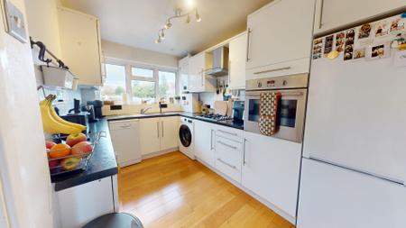 3 bedroom Flat for sale in Burwash Road, Hove, BN3