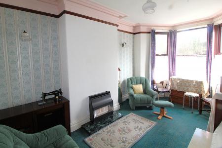 4 bedroom Terraced House for sale in Colne Road, Brierfield, BB9