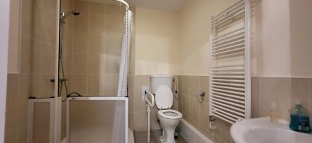 4 bedroom Bungalow to let in Hillside View, Brierfield, BB9