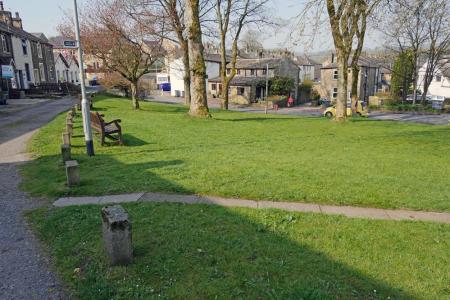 1 bedroom Cottage to let in Towngate, Colne, BB8