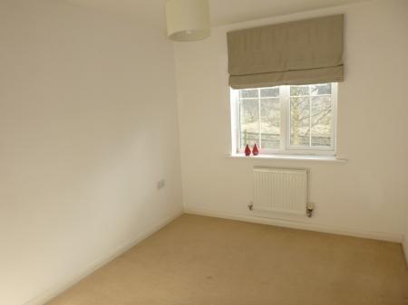 2 bedroom Flat to let in Upperbrook Court, Greenbrook Fold, Burnley, BB12