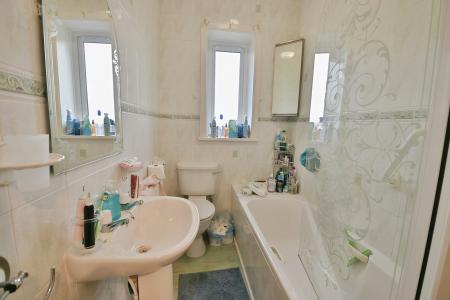 2 bedroom Terraced House for sale in Cog Lane, Burnley, BB11