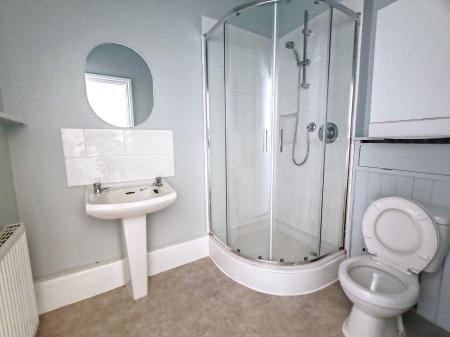 1 bedroom Flat to let in Rosegrove Lane, Burnley, BB12