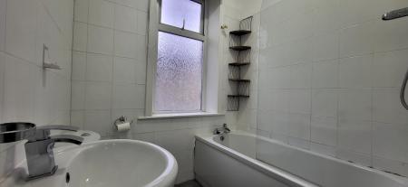 3 bedroom Terraced House to let in Woodbine Road, Burnley, BB12