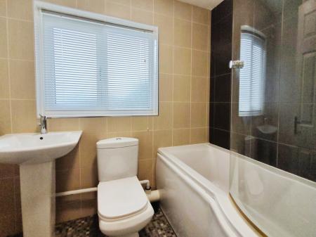 2 bedroom Semi-detached house to let in Chestnut Rise, Burnley, BB11