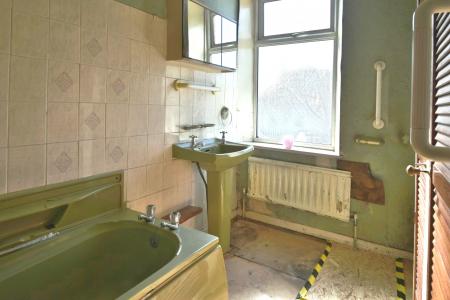 2 bedroom Terraced House for sale in Scott Street, Burnley, BB12